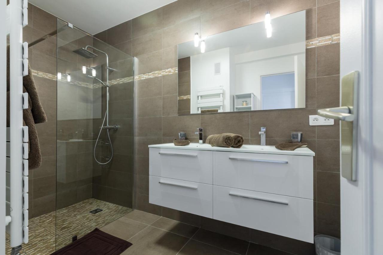 Gorgeous Apt With Terrace, Elevator, Ac, Free Parking - Le Regis Кан сюр Мер Екстериор снимка
